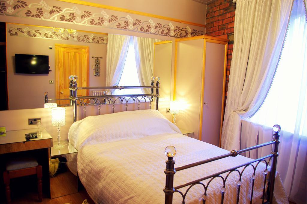 Crown House Suites Halifax Værelse billede